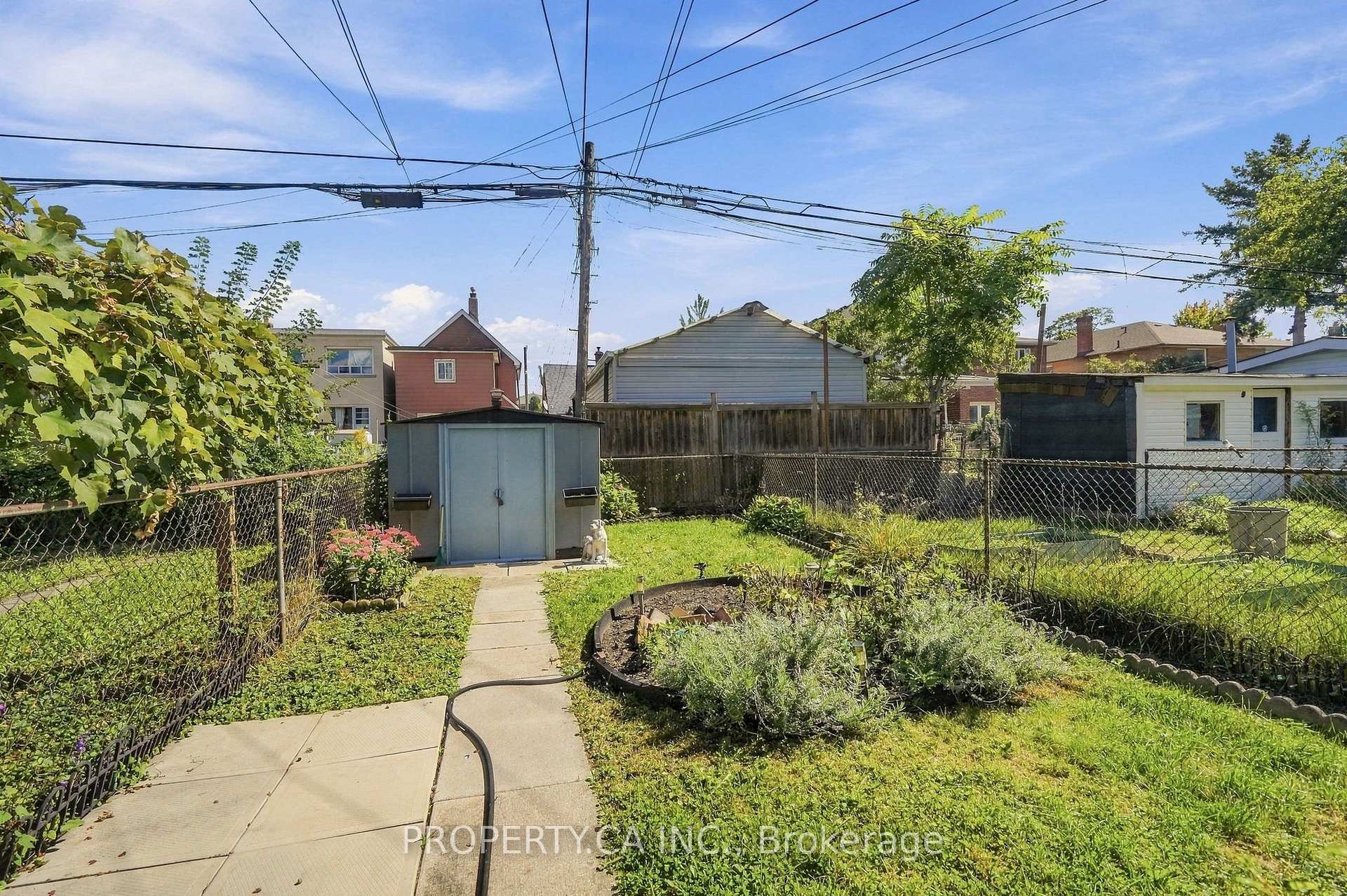 Photo 33 of 581A Delaware Avenue, Toronto, Wychwood — HOMEH