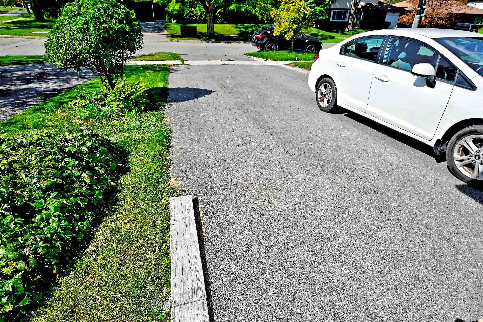 Photo 3 of 14 Misthollow Square, Scarborough, Morningside — HOMEH