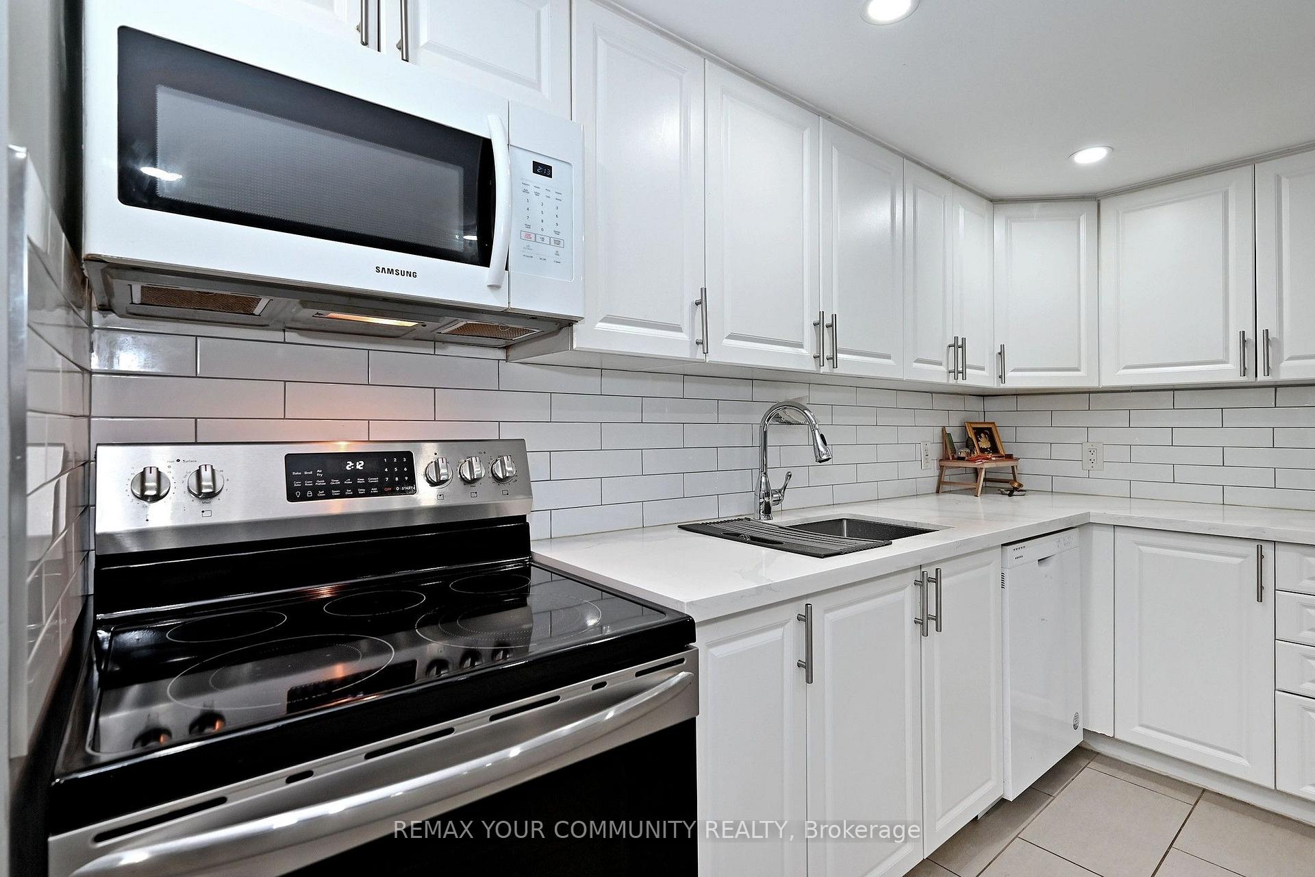 Photo 22 of 14 Misthollow Square, Scarborough, Morningside — HOMEH