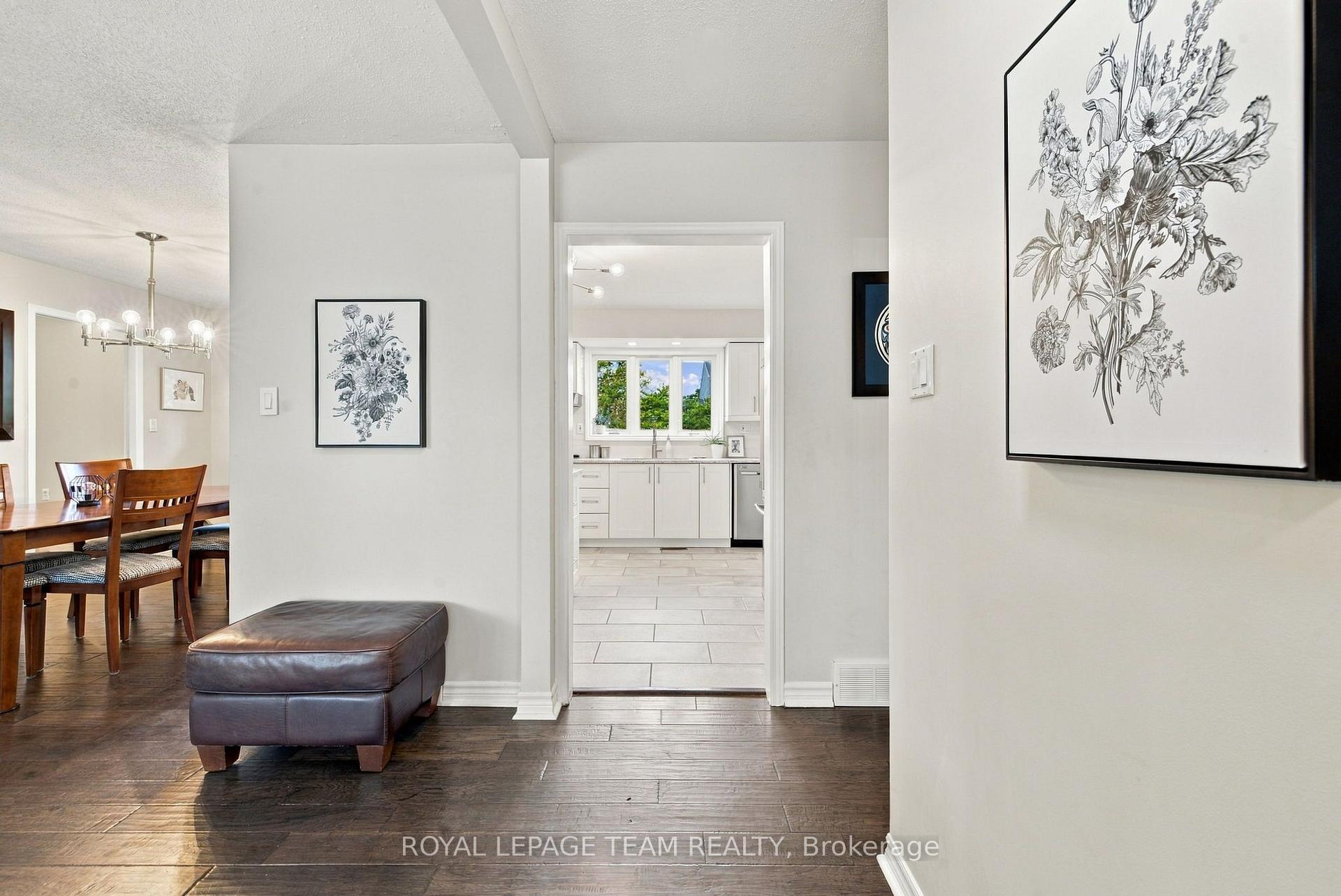 Photo 13 of 1377 Fontenay Crescent, Ottawa, South Keys — HOMEH