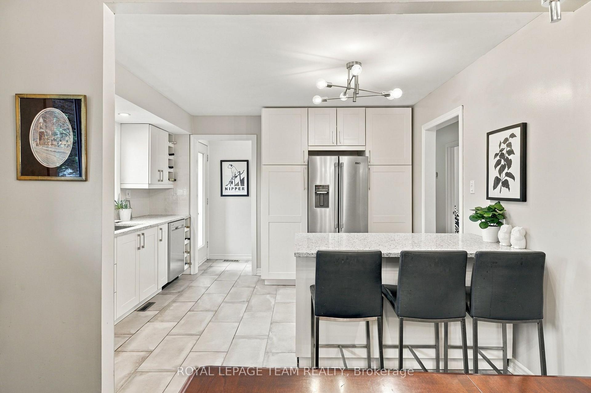 Photo 18 of 1377 Fontenay Crescent, Ottawa, South Keys — HOMEH