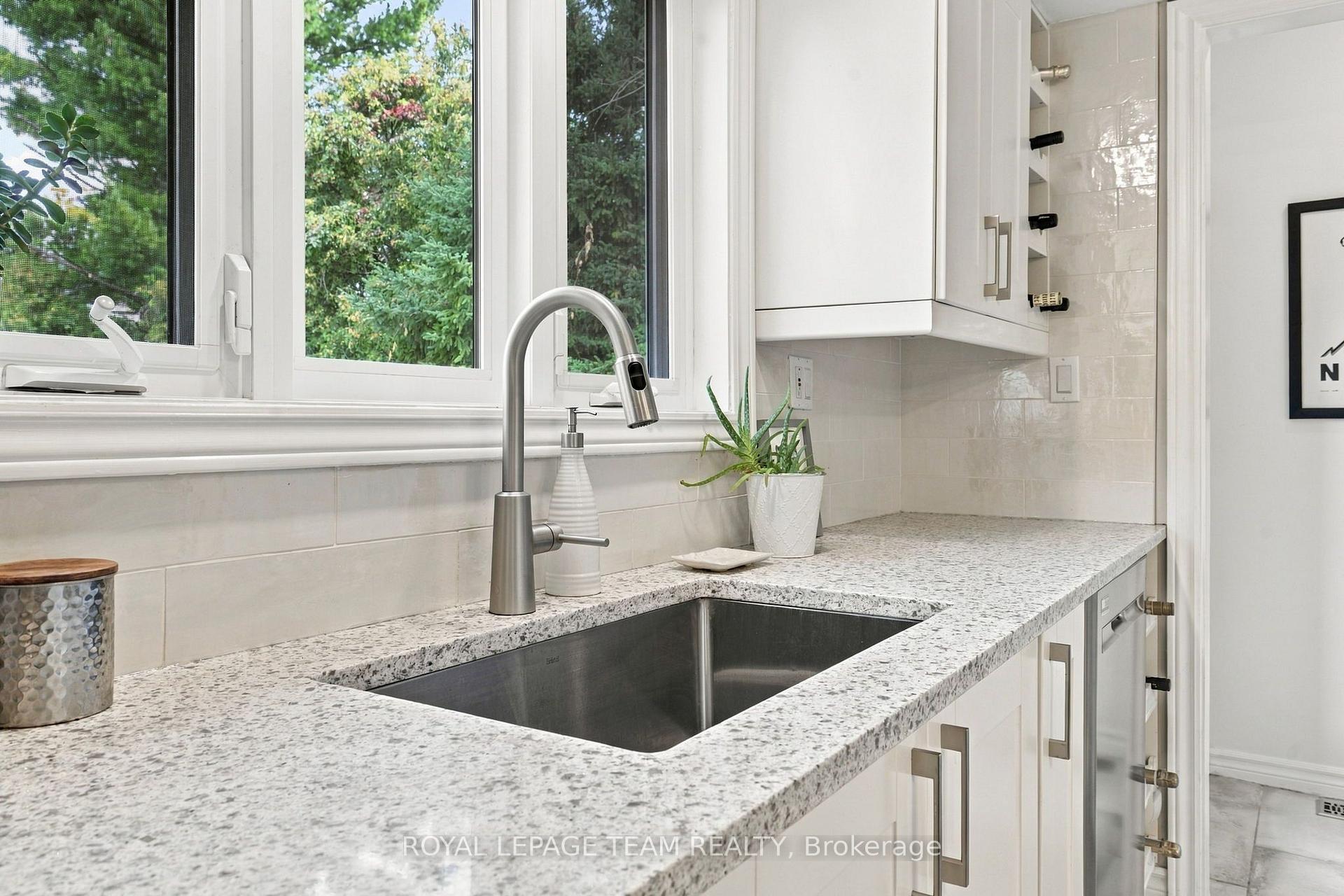 Photo 21 of 1377 Fontenay Crescent, Ottawa, South Keys — HOMEH