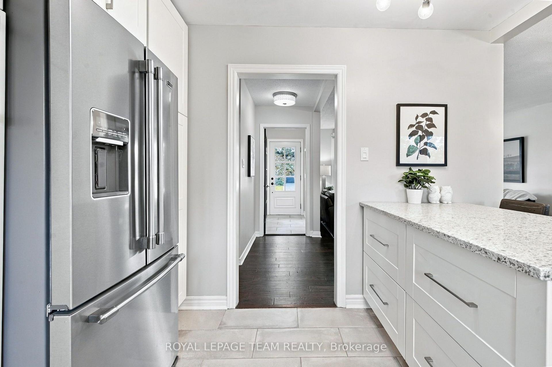Photo 23 of 1377 Fontenay Crescent, Ottawa, South Keys — HOMEH