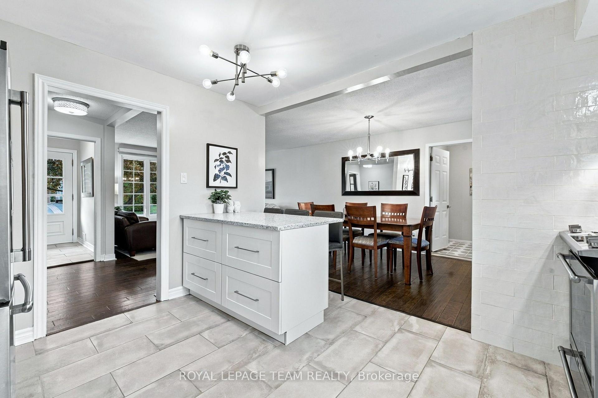 Photo 24 of 1377 Fontenay Crescent, Ottawa, South Keys — HOMEH