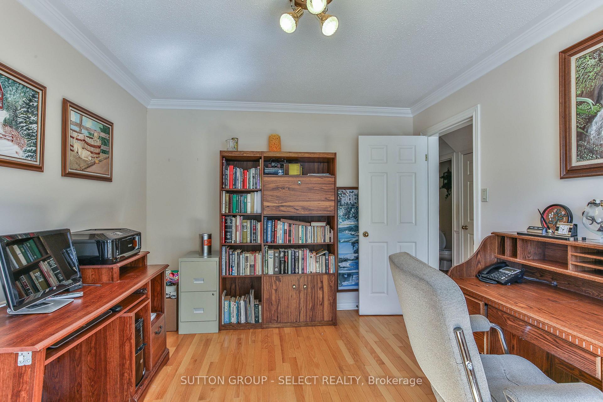 Photo 19 of 158 Ambleside Drive, London, North A — HOMEH