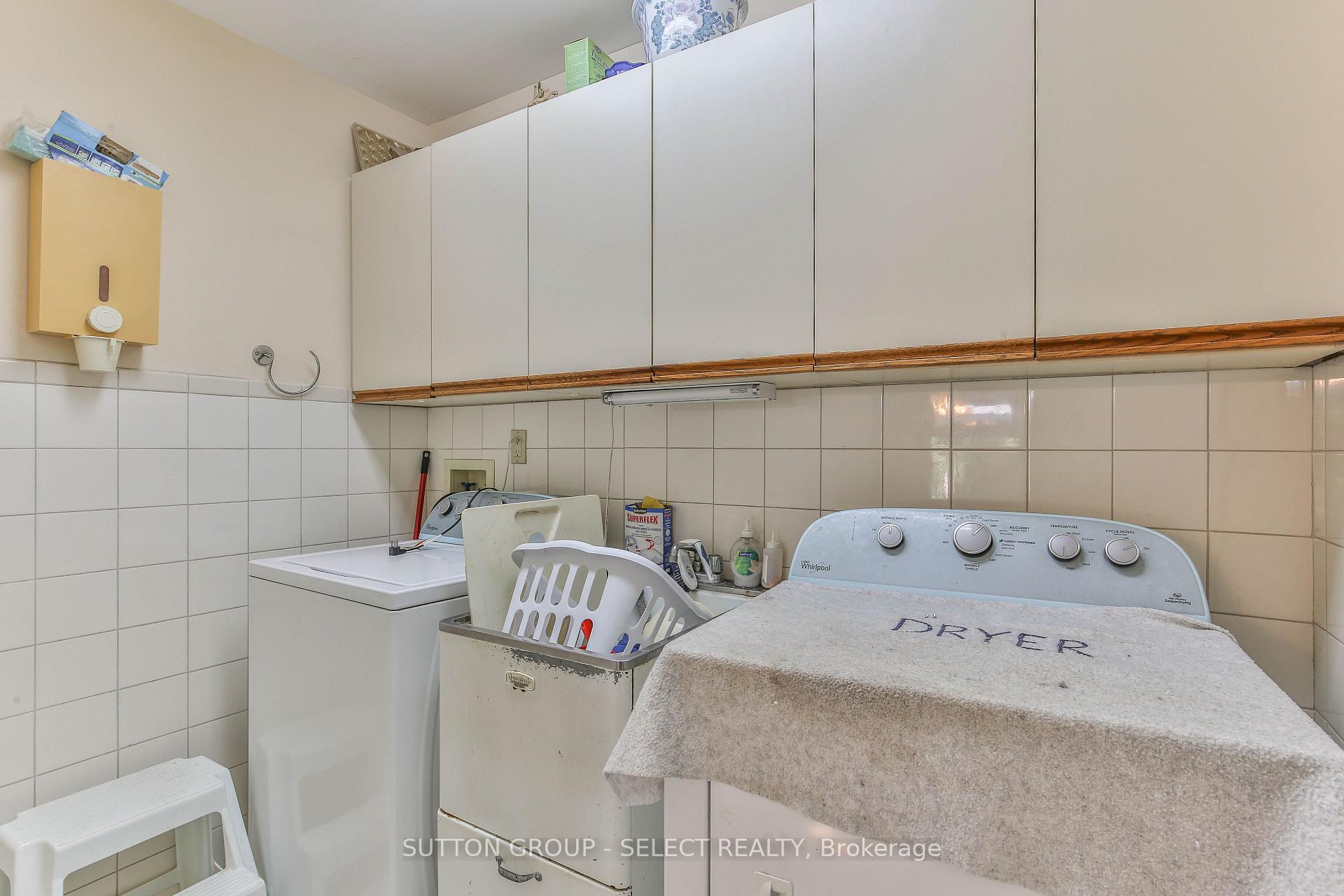 Photo 21 of 158 Ambleside Drive, London, North A — HOMEH