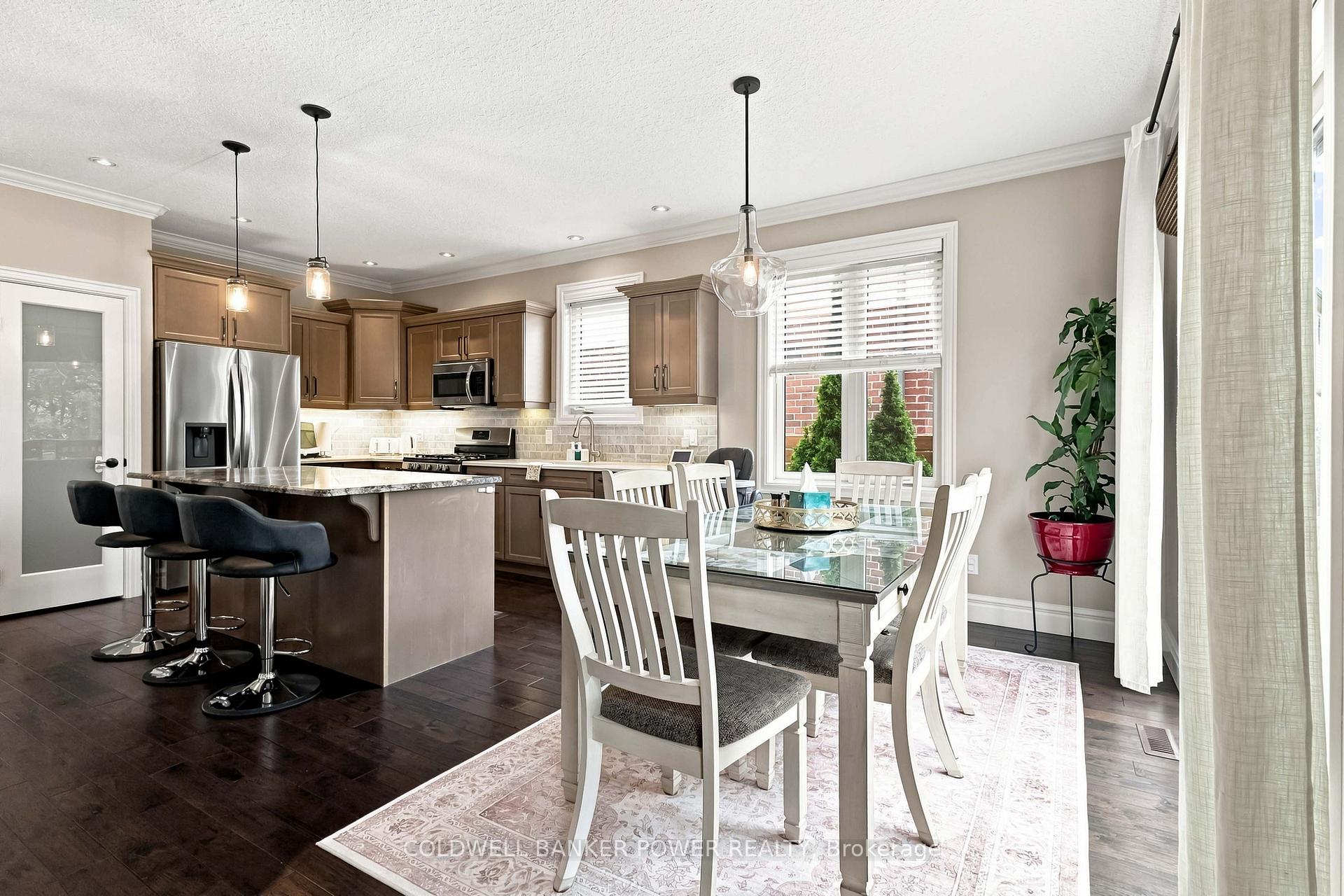 Photo 20 of 3421 Singleton Avenue, London, South V — HOMEH