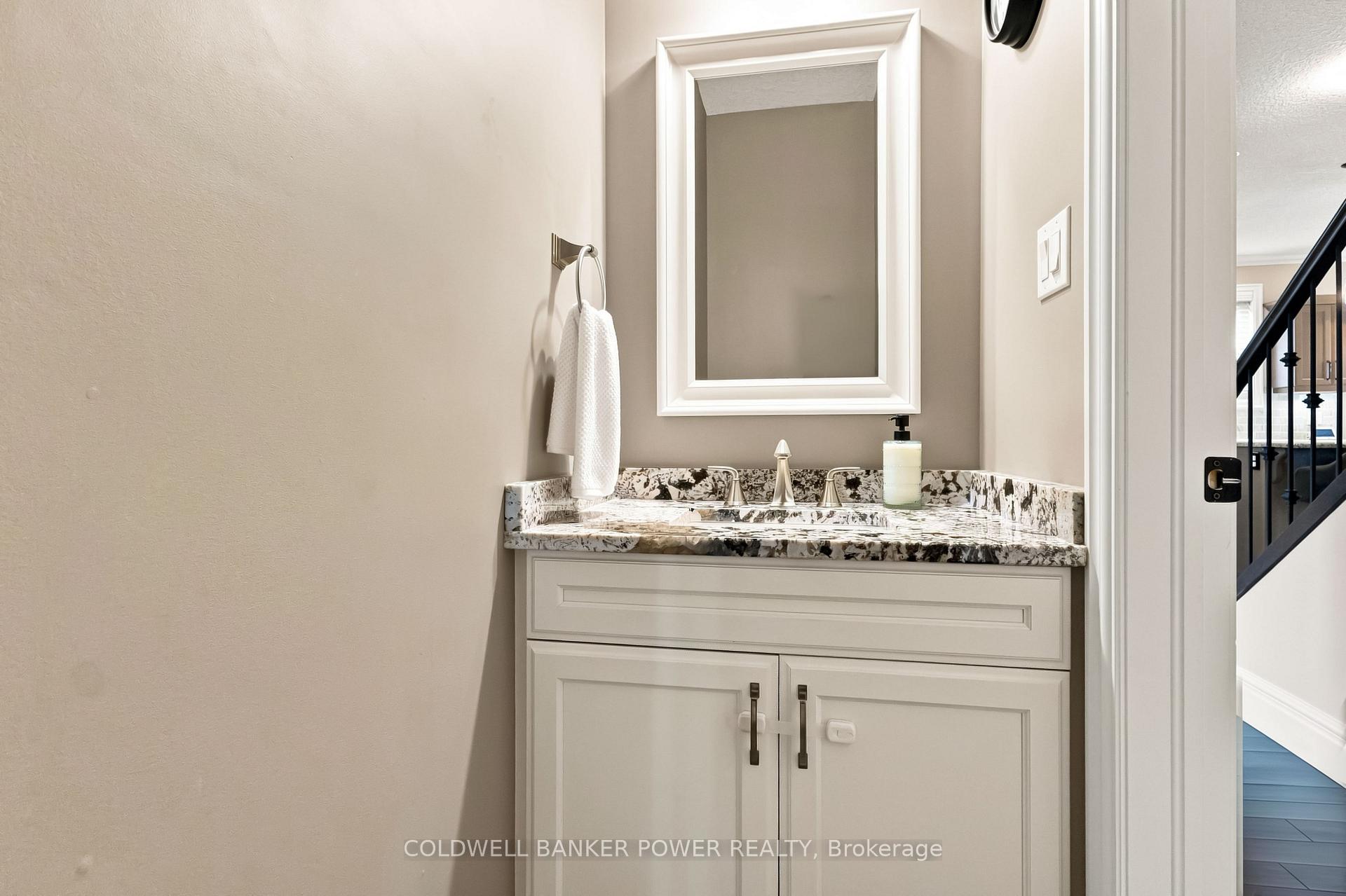 Photo 27 of 3421 Singleton Avenue, London, South V — HOMEH