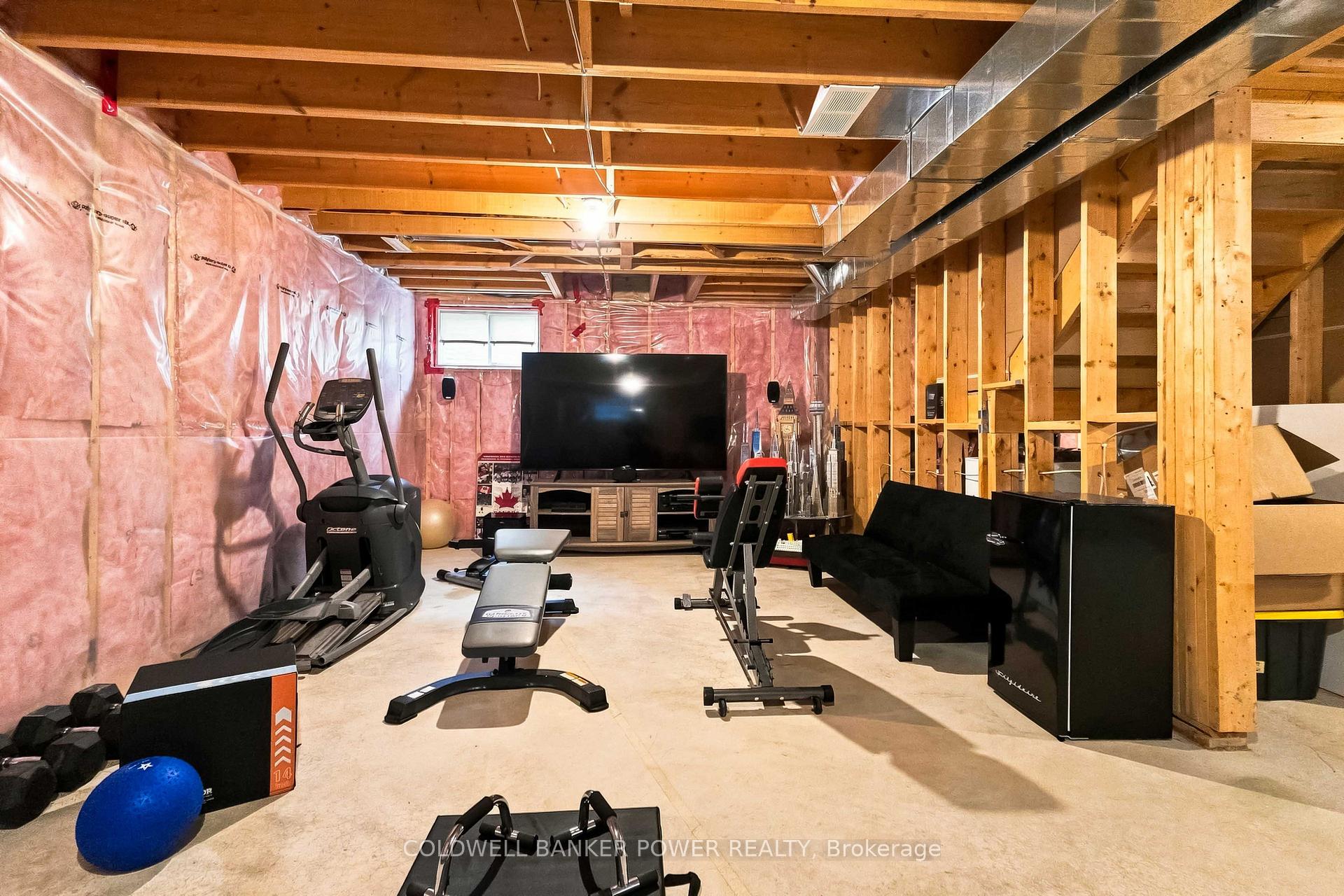 Photo 40 of 3421 Singleton Avenue, London, South V — HOMEH