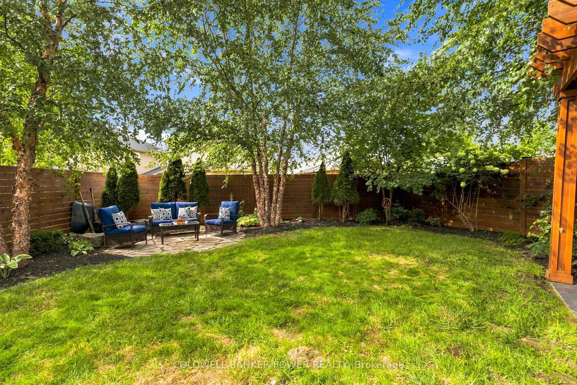 Photo 46 of 3421 Singleton Avenue, London, South V — HOMEH