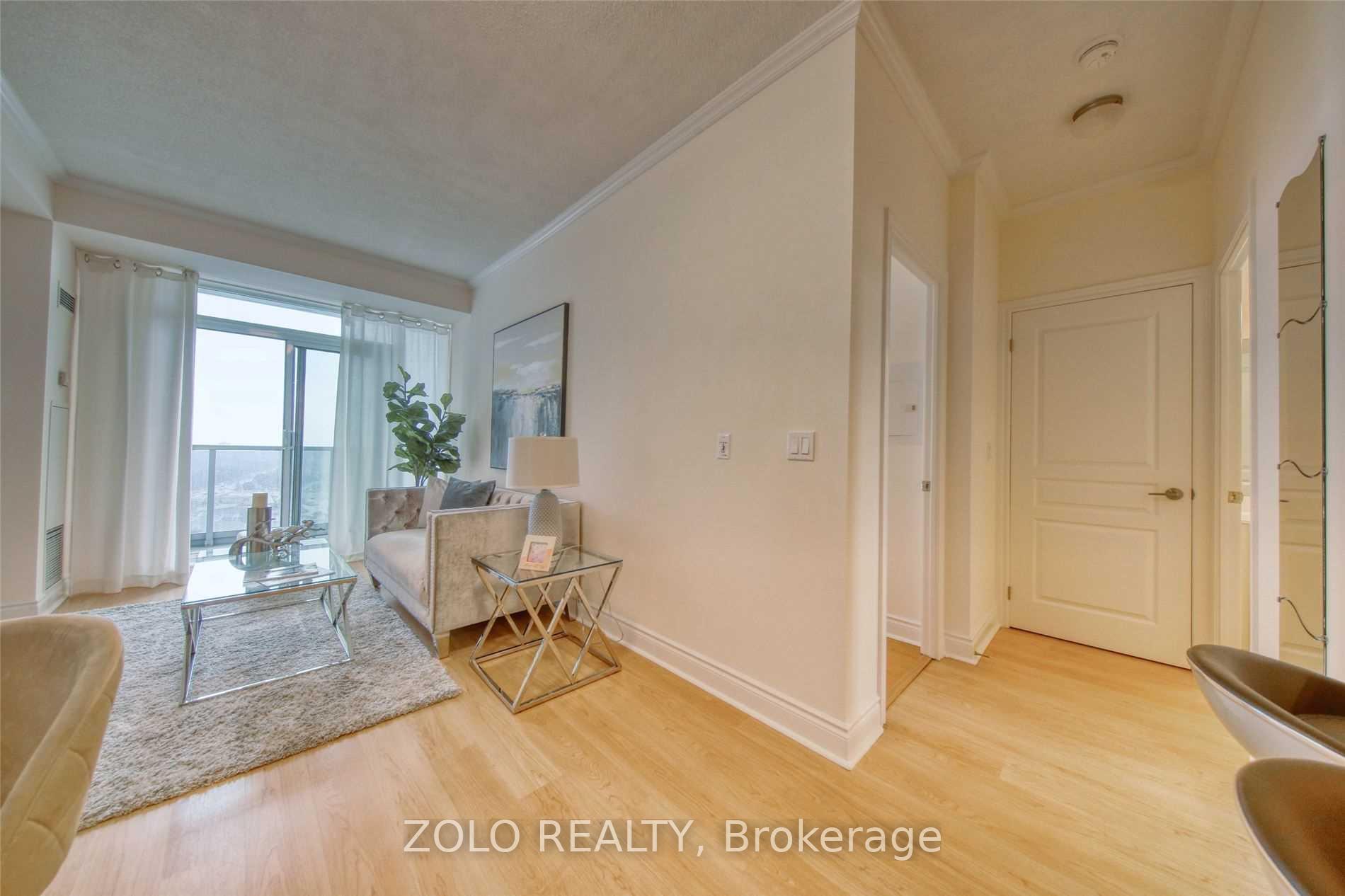 Photo 2 of Unit 1912, 7 North Park Road, Vaughan, Beverley Glen — HOMEH