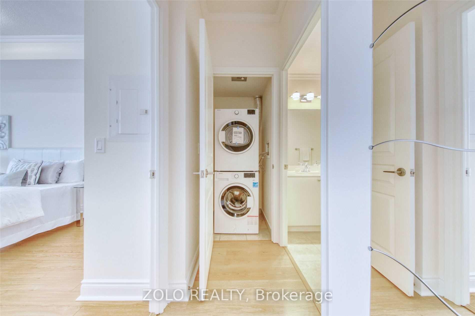 Photo 8 of Unit 1912, 7 North Park Road, Vaughan, Beverley Glen — HOMEH