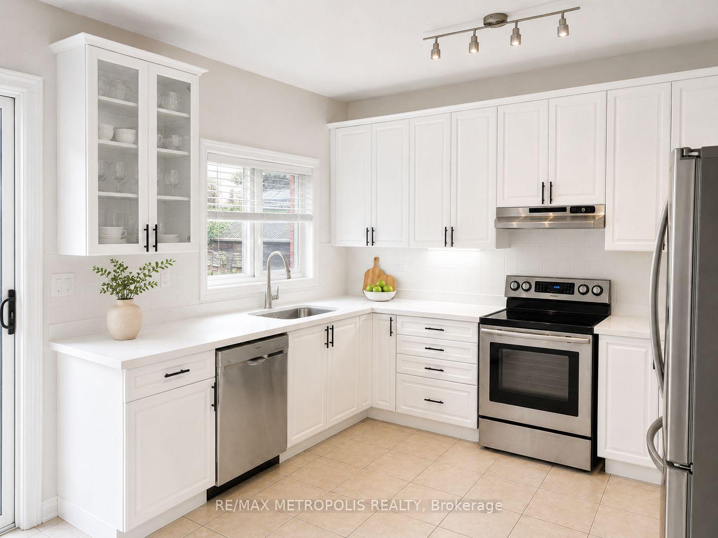 Photo 9 of 58 Lady Loretta Lane, Vaughan, Patterson — HOMEH