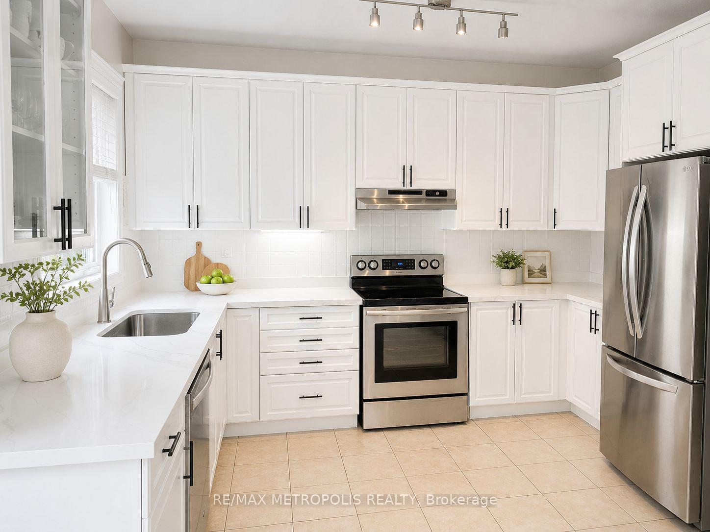 Photo 10 of 58 Lady Loretta Lane, Vaughan, Patterson — HOMEH