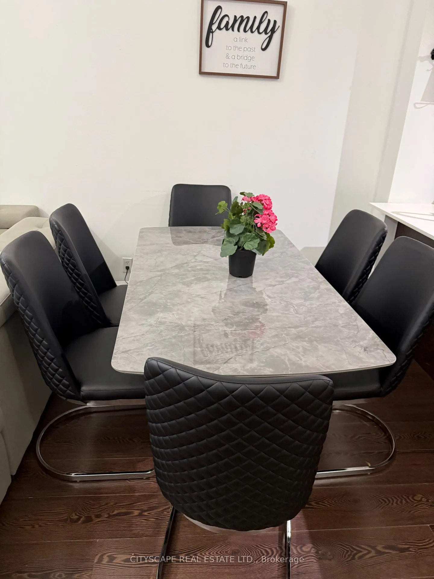 Photo 6 of Unit Th03, 20 Bruyers Mews, Toronto, Niagara — HOMEH
