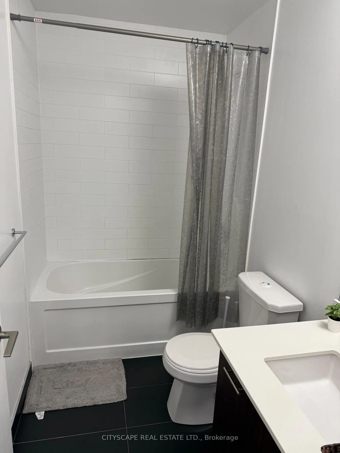 Photo 16 of Unit Th03, 20 Bruyers Mews, Toronto, Niagara — HOMEH