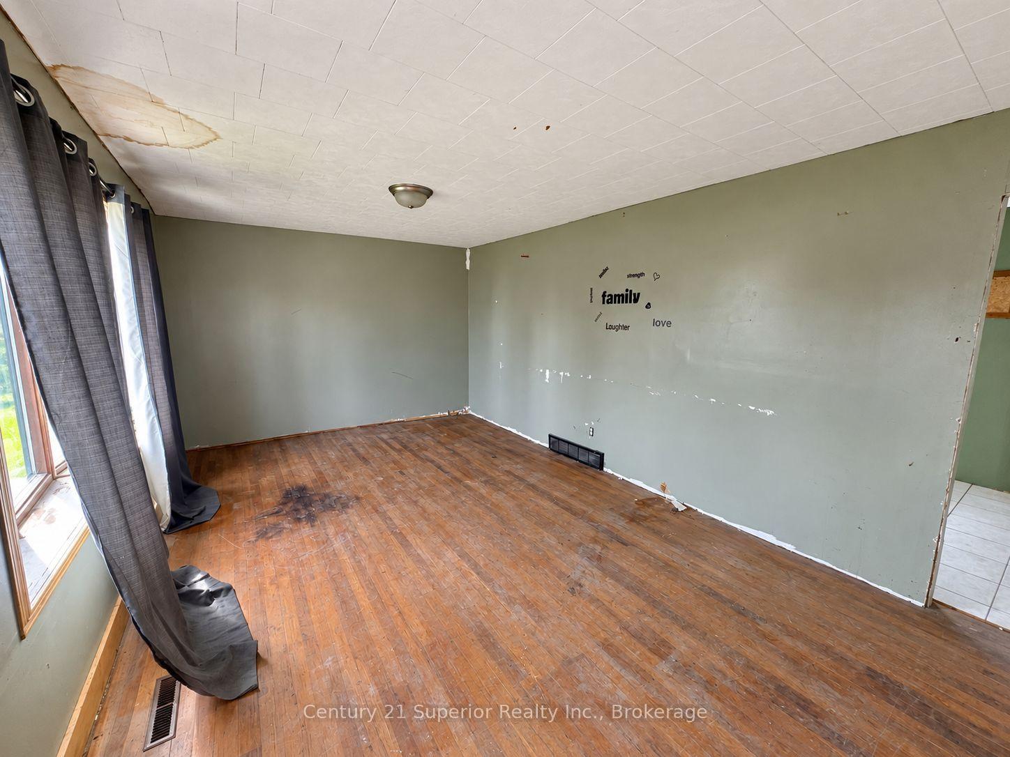 Photo 7 of 5 Steele Avenue, Red Rock, TB-85 — HOMEH