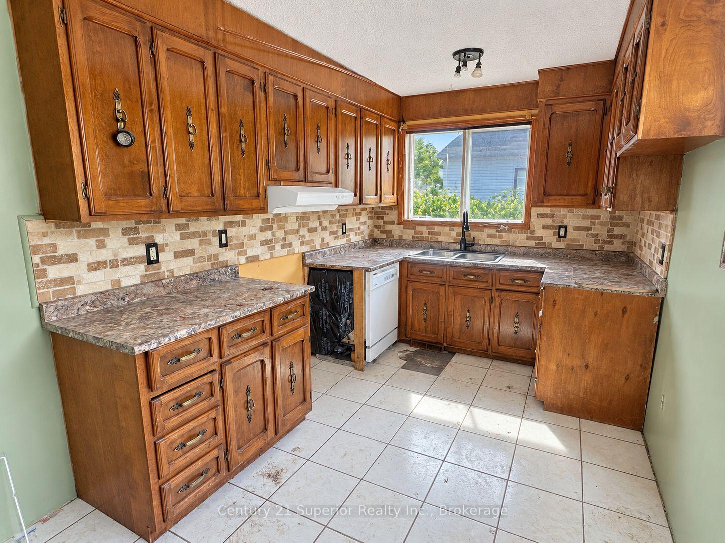 Photo 8 of 5 Steele Avenue, Red Rock, TB-85 — HOMEH