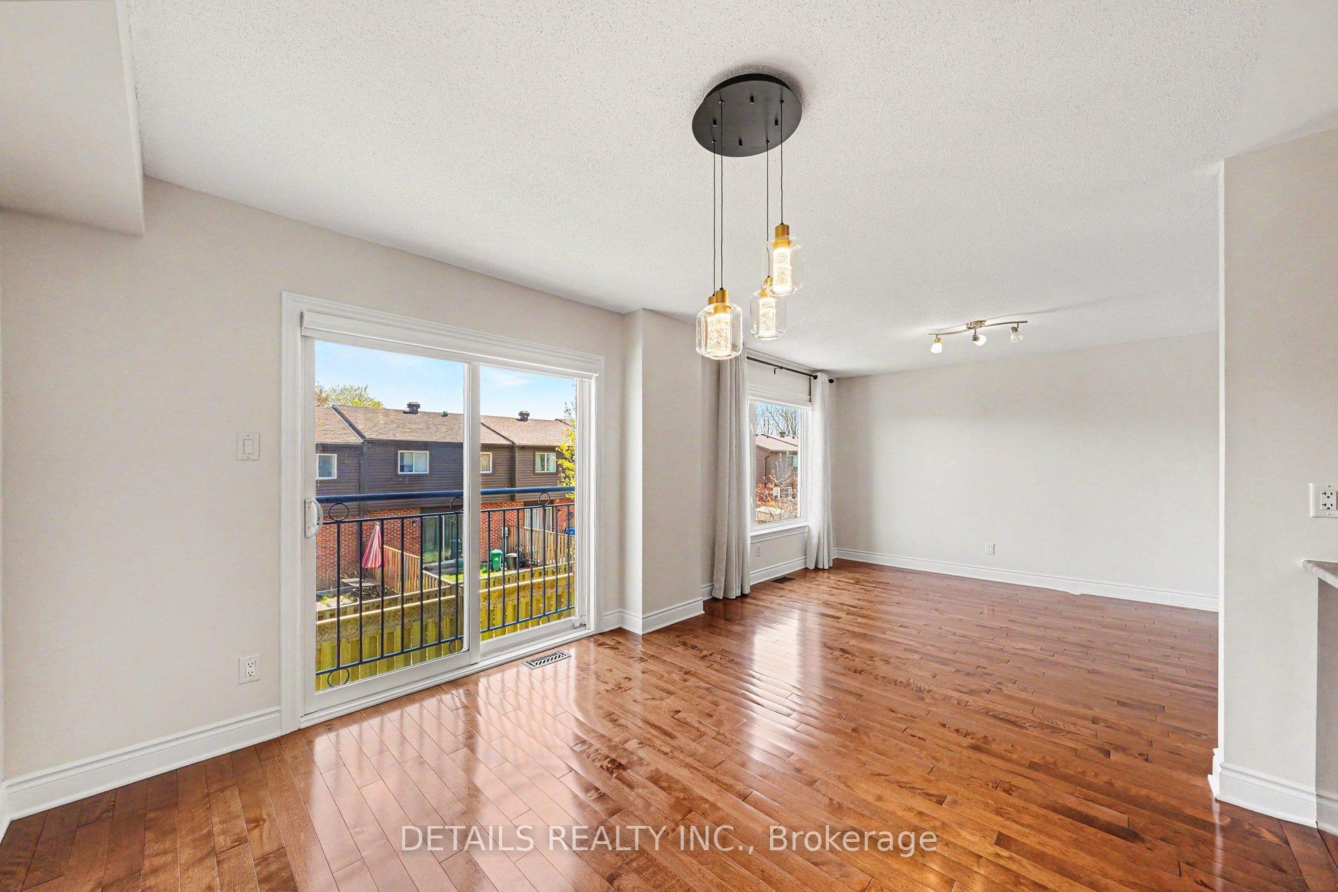 Photo 5 of 261 Parkin Circle, Ottawa, Blossom Park/Kemp Park/Findlay Creek — HOMEH
