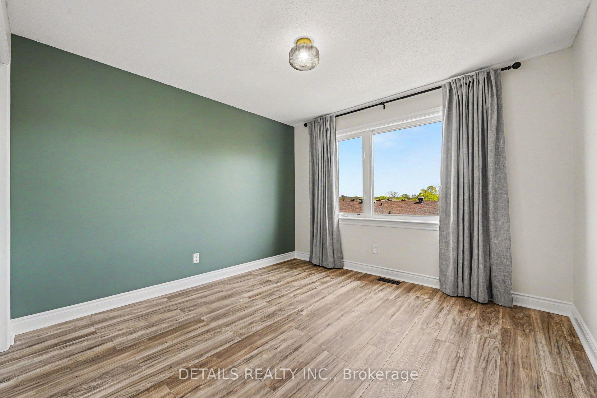 Photo 17 of 261 Parkin Circle, Ottawa, Blossom Park/Kemp Park/Findlay Creek — HOMEH