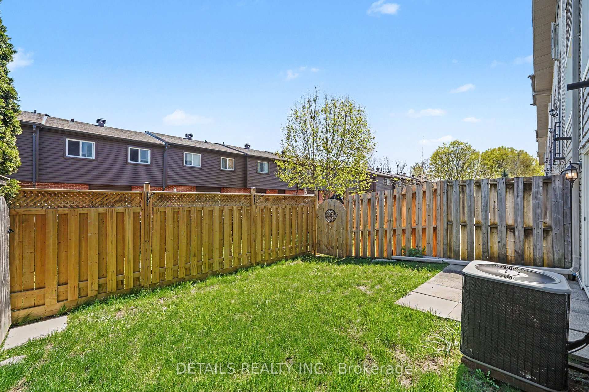 Photo 27 of 261 Parkin Circle, Ottawa, Blossom Park/Kemp Park/Findlay Creek — HOMEH