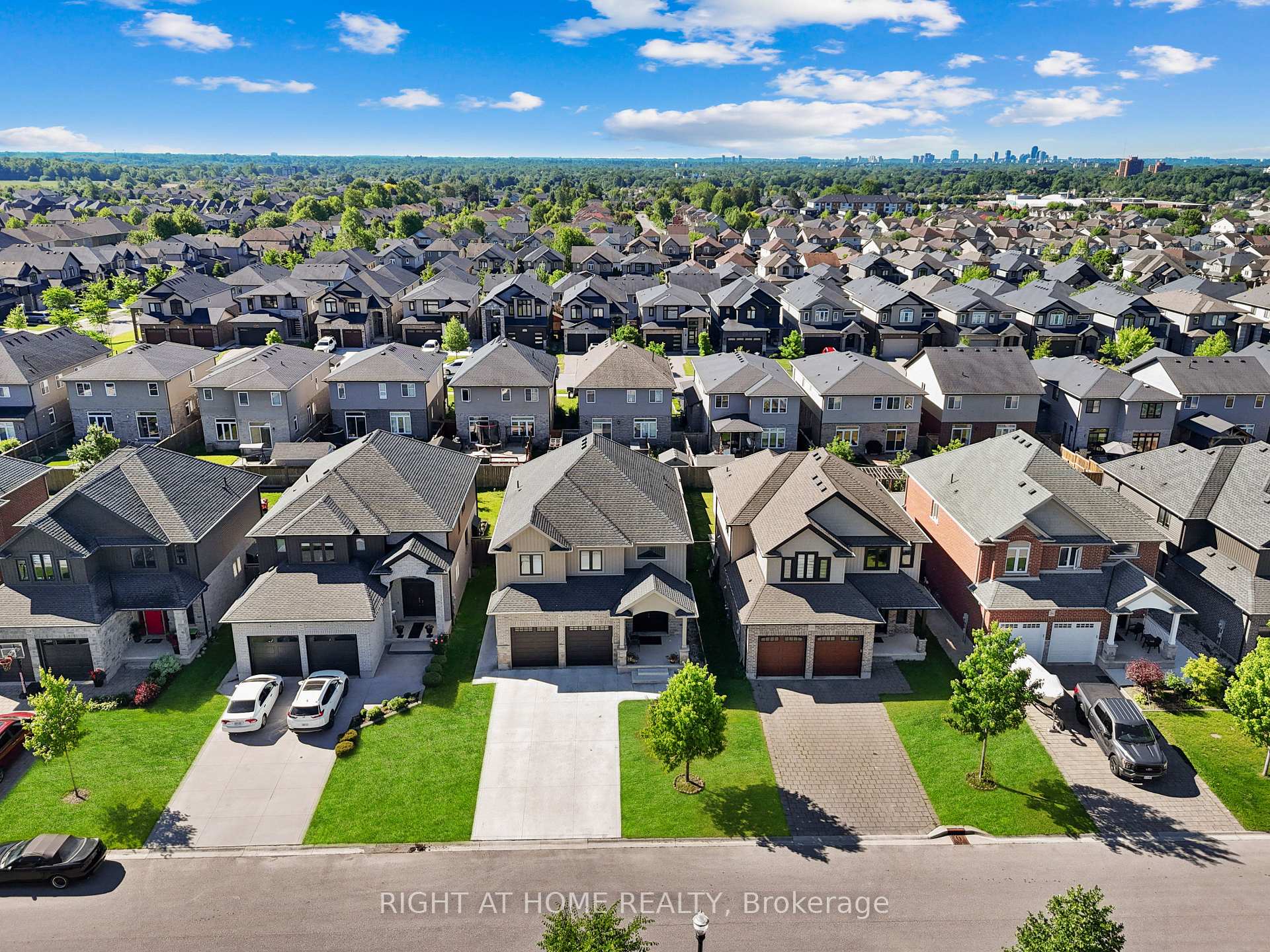 Photo 6 of Unit Main, 2178 Springridge Drive, London, North C — HOMEH