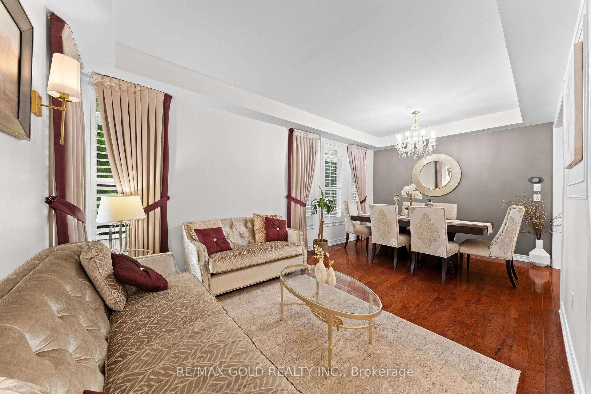 Photo 7 of 29 Royal Links Circle, Brampton, Vales of Castlemore North — HOMEH