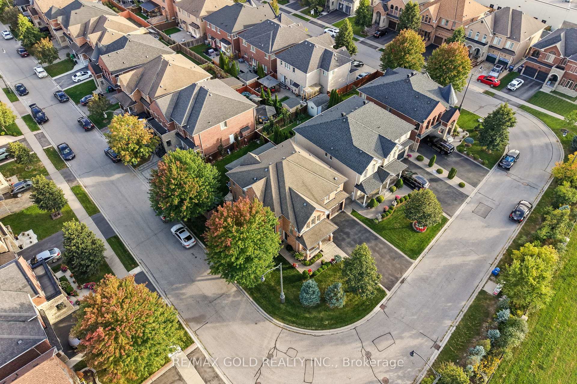 Photo 37 of 29 Royal Links Circle, Brampton, Vales of Castlemore North — HOMEH