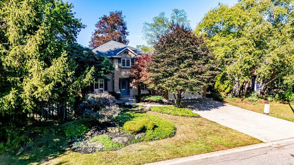 Front of 6 Cottonwood Court