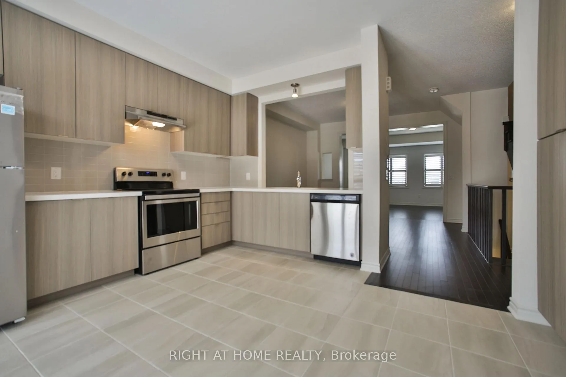 Photo 18 of Unit 20, 50 Edinburgh Drive, Brampton, Bram West — HOMEH