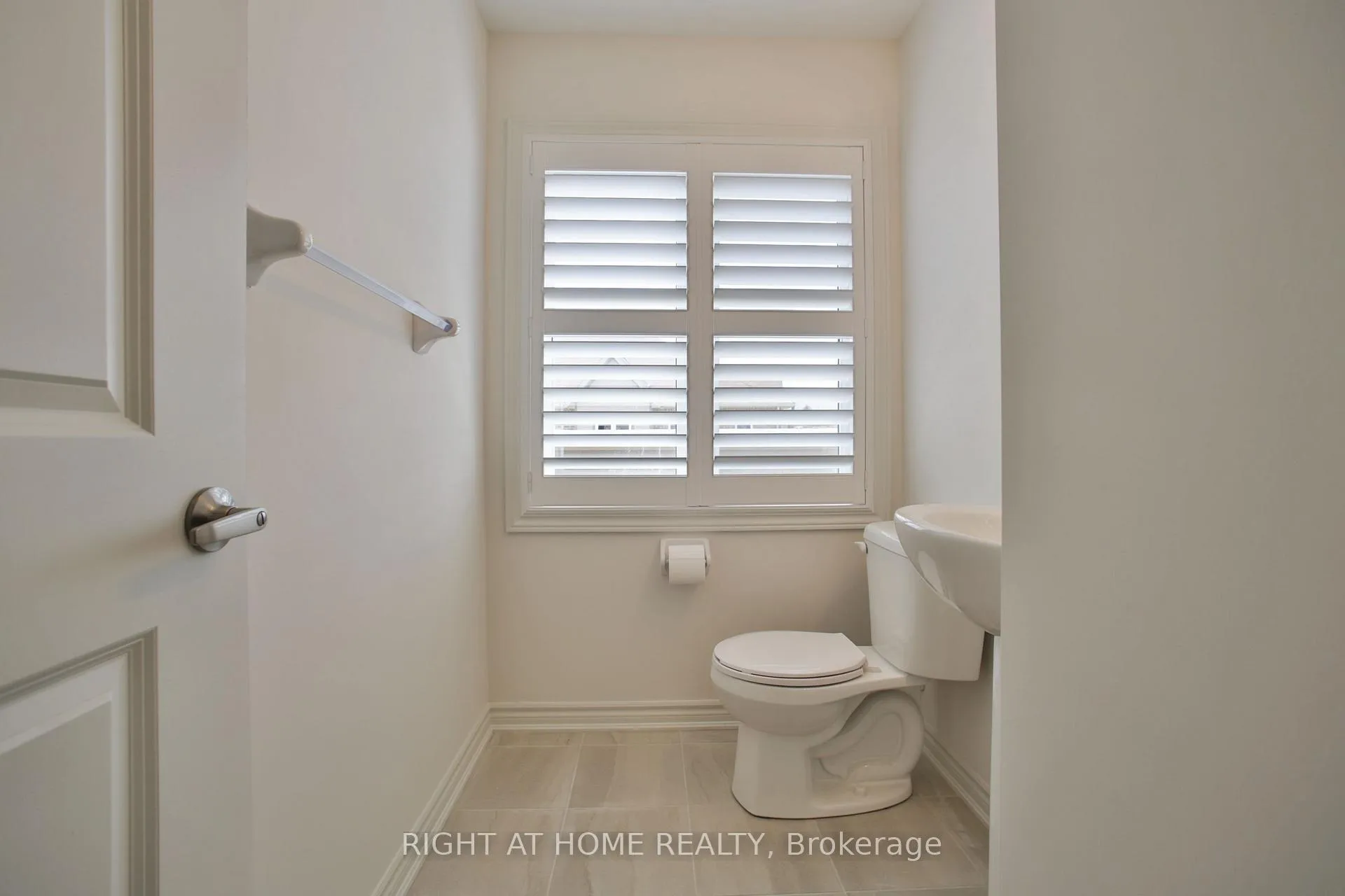 Photo 26 of Unit 20, 50 Edinburgh Drive, Brampton, Bram West — HOMEH