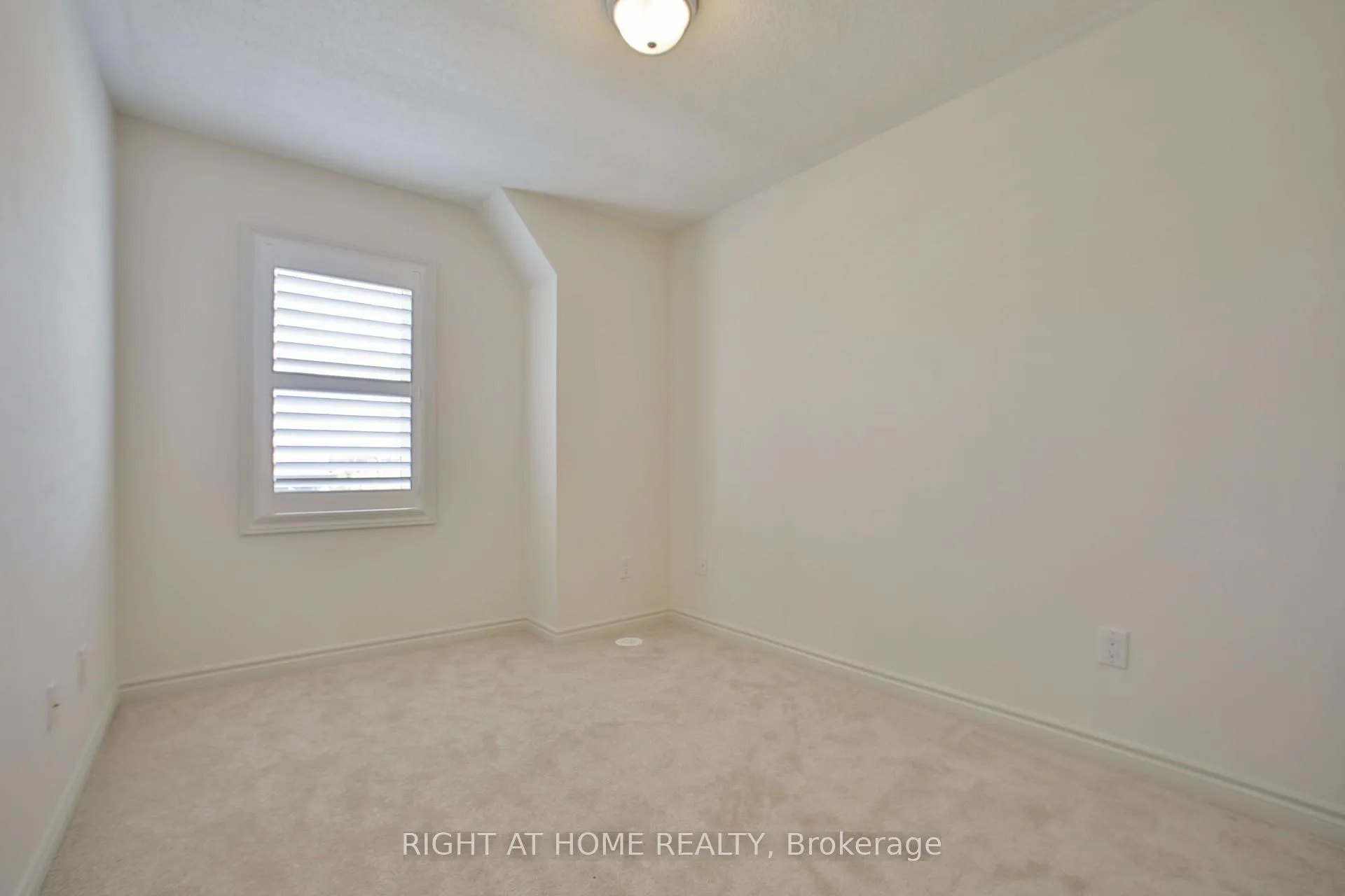 Photo 35 of Unit 20, 50 Edinburgh Drive, Brampton, Bram West — HOMEH