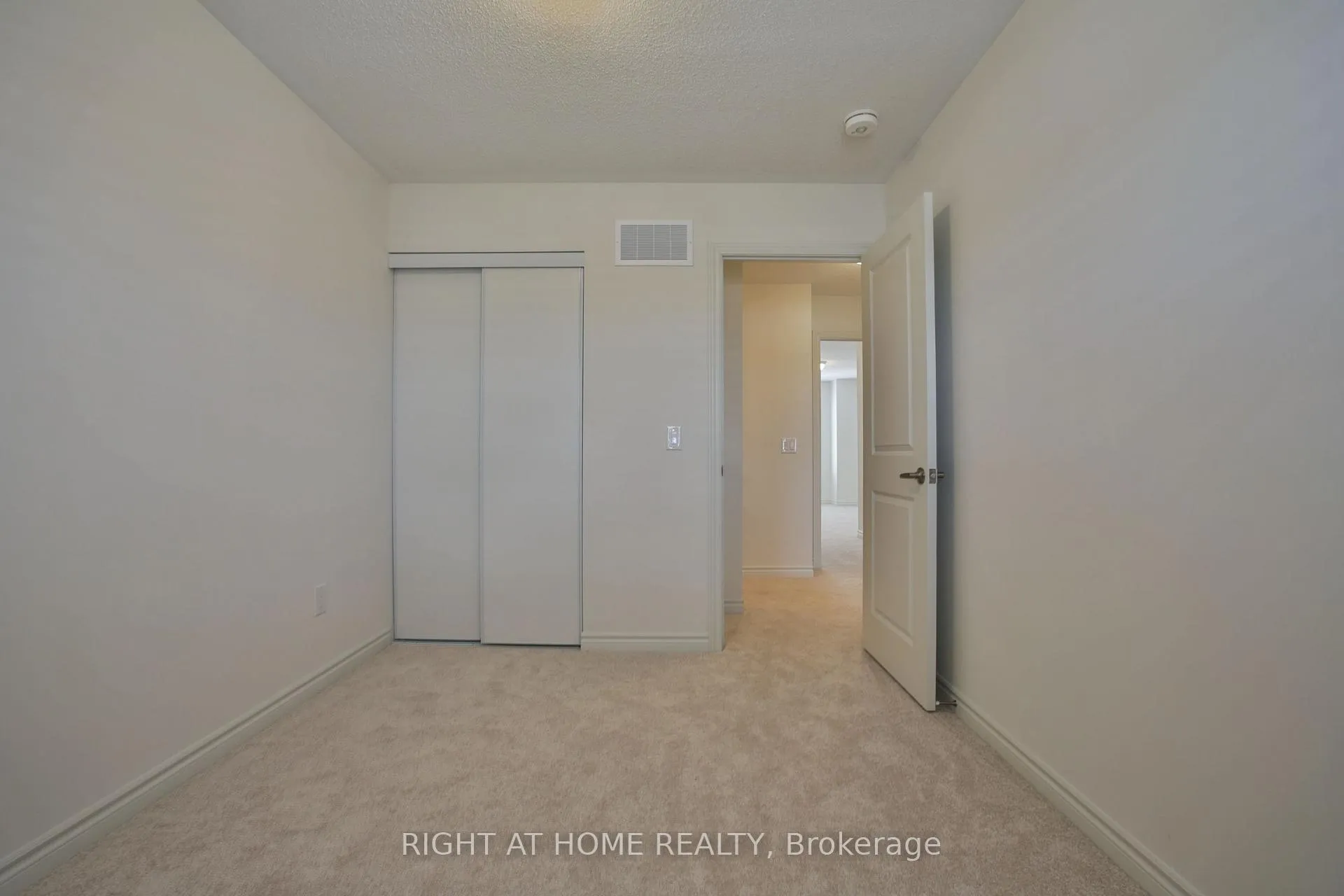 Photo 36 of Unit 20, 50 Edinburgh Drive, Brampton, Bram West — HOMEH