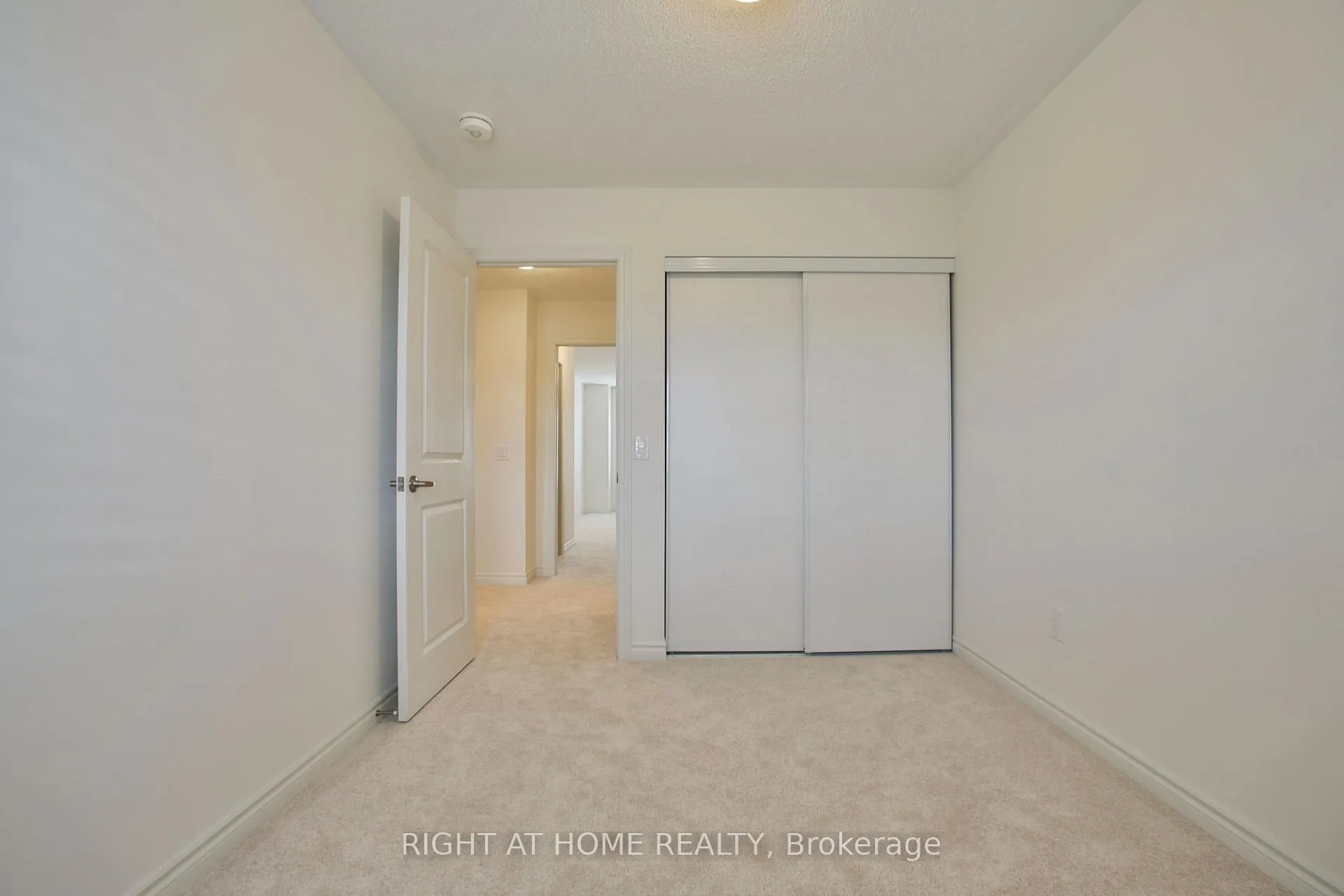 Photo 39 of Unit 20, 50 Edinburgh Drive, Brampton, Bram West — HOMEH