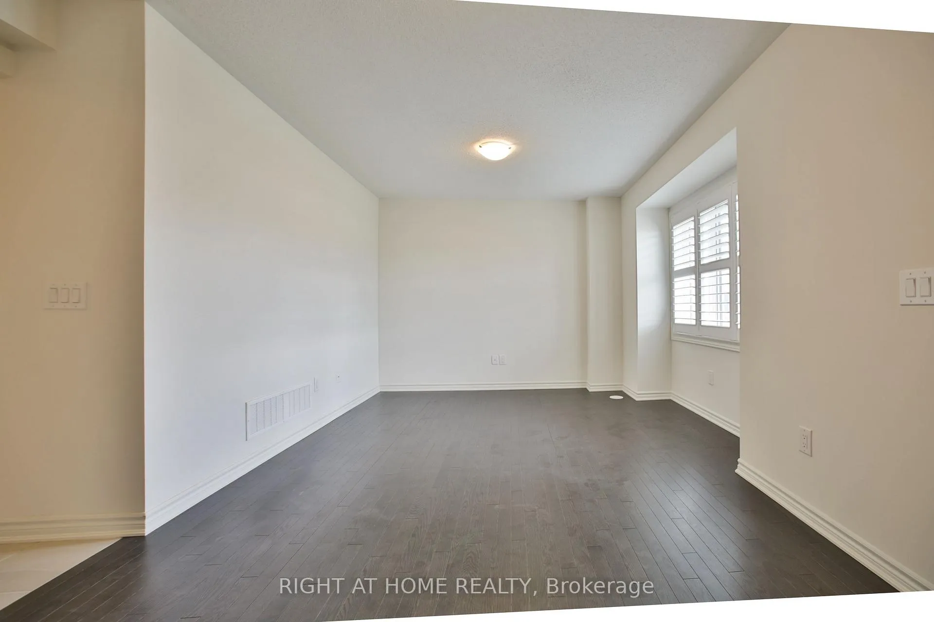 Photo 41 of Unit 20, 50 Edinburgh Drive, Brampton, Bram West — HOMEH