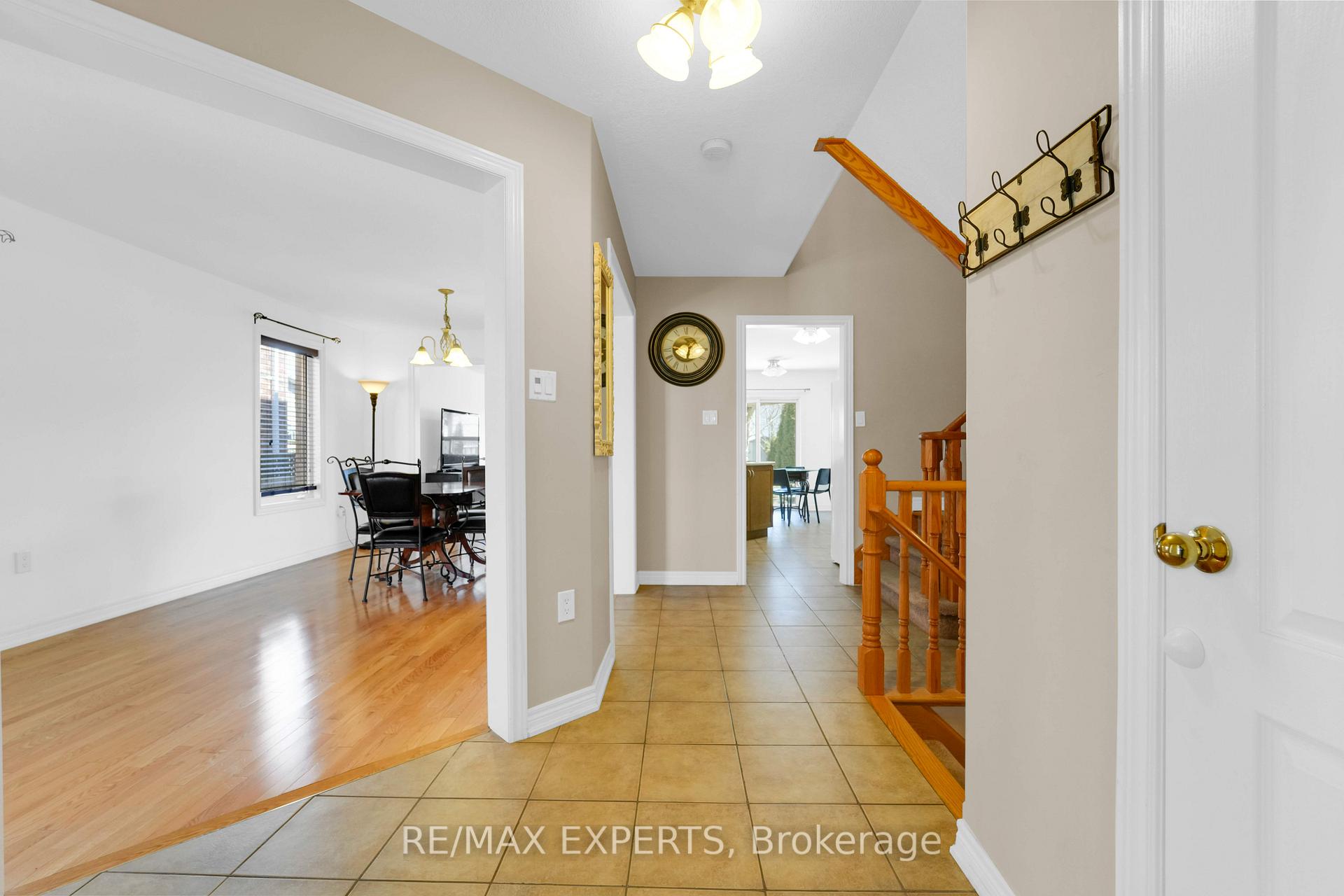 Photo 8 of 43 Buchanan Drive, New Tecumseth, Alliston — HOMEH