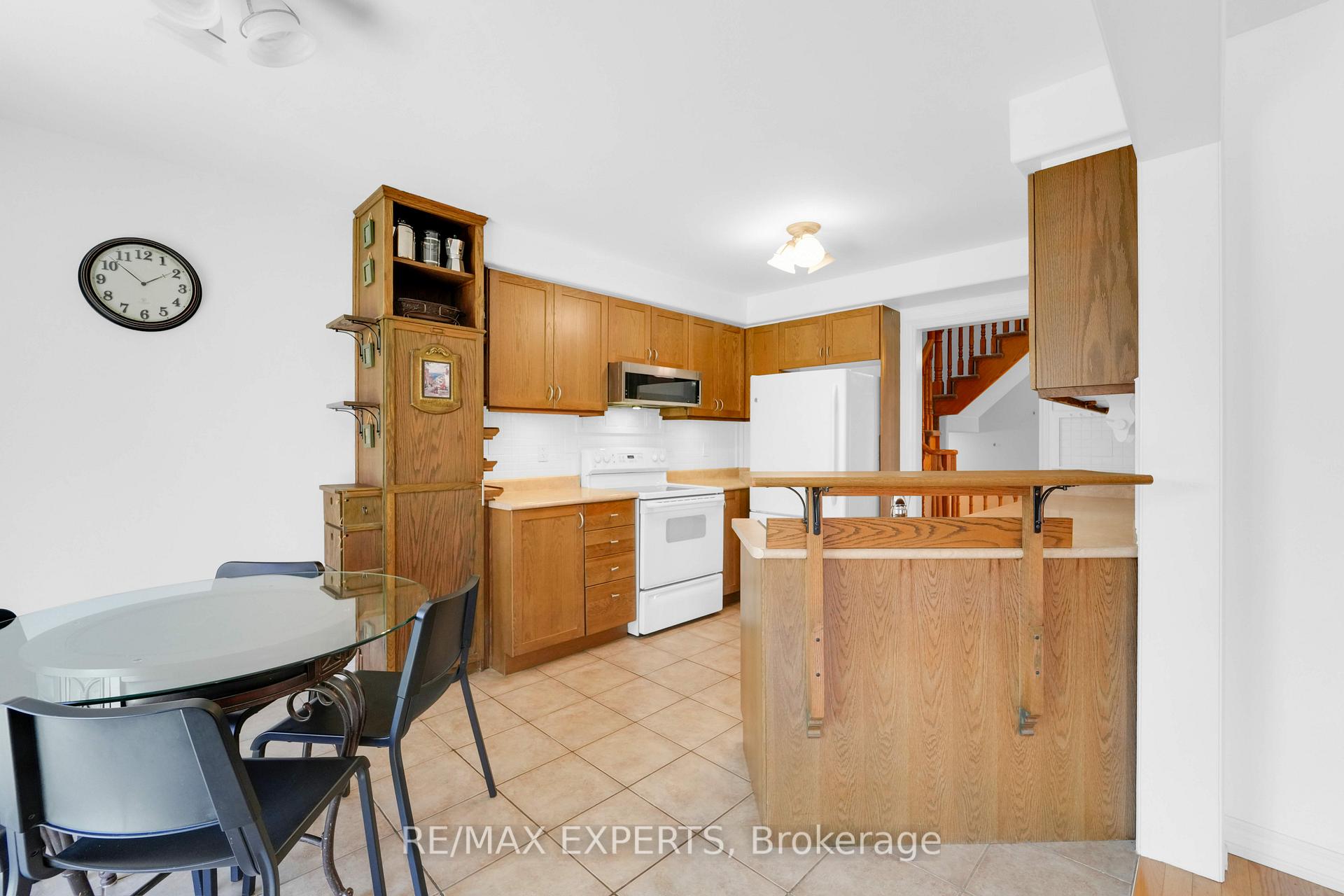Photo 17 of 43 Buchanan Drive, New Tecumseth, Alliston — HOMEH