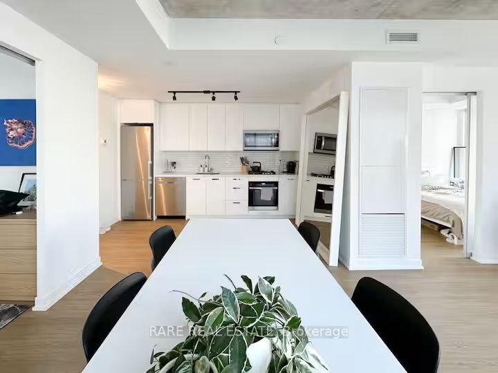 Photo 2 of Unit 617, 195 McCaul Street, Toronto, Kensington-Chinatown — HOMEH