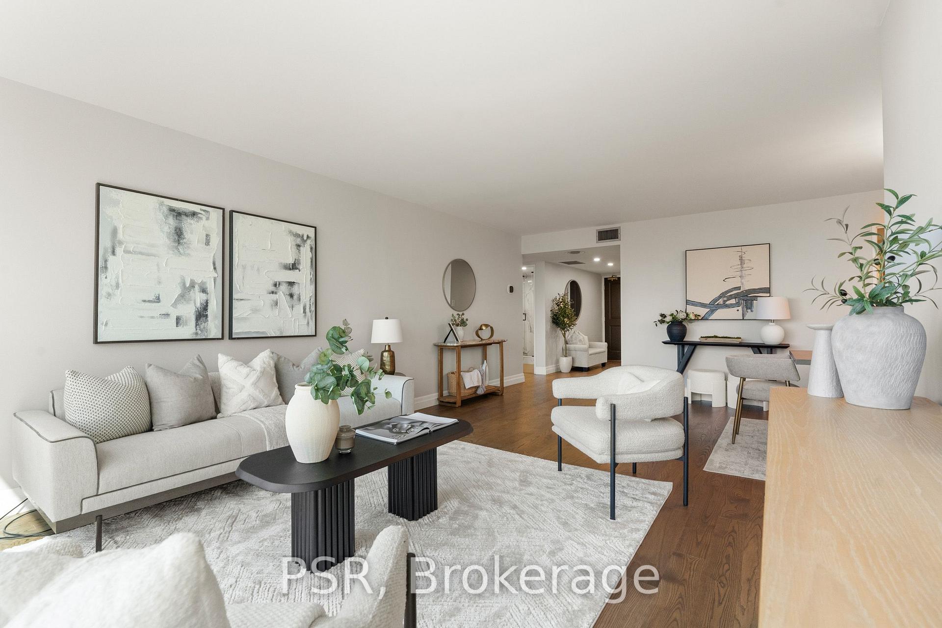 Photo 6 of Unit 1103, 30 Wellington Street E, Toronto, Church-Yonge Corridor — HOMEH