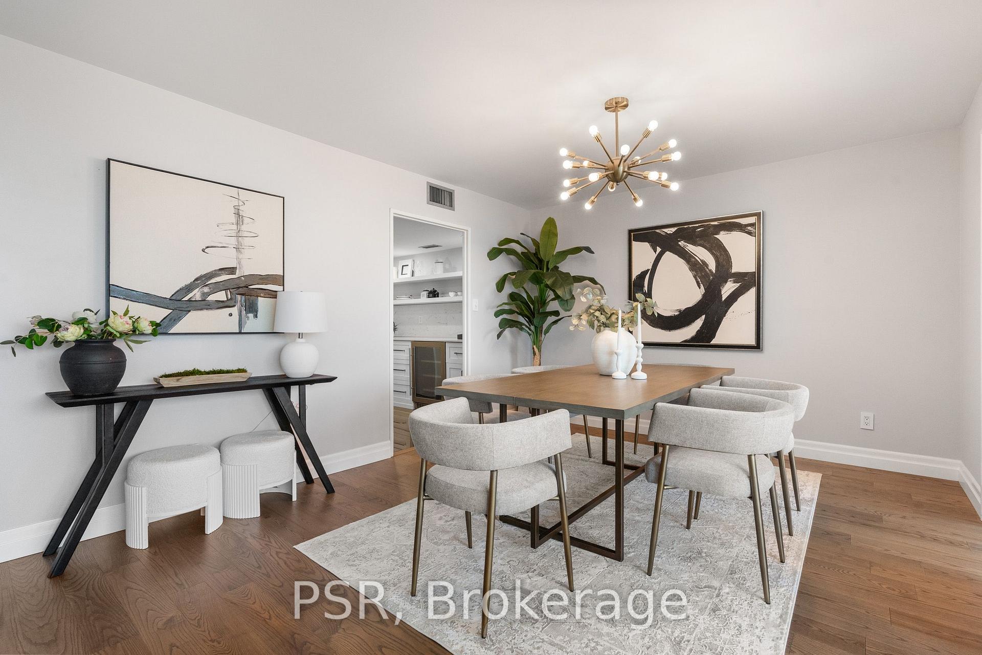 Photo 10 of Unit 1103, 30 Wellington Street E, Toronto, Church-Yonge Corridor — HOMEH