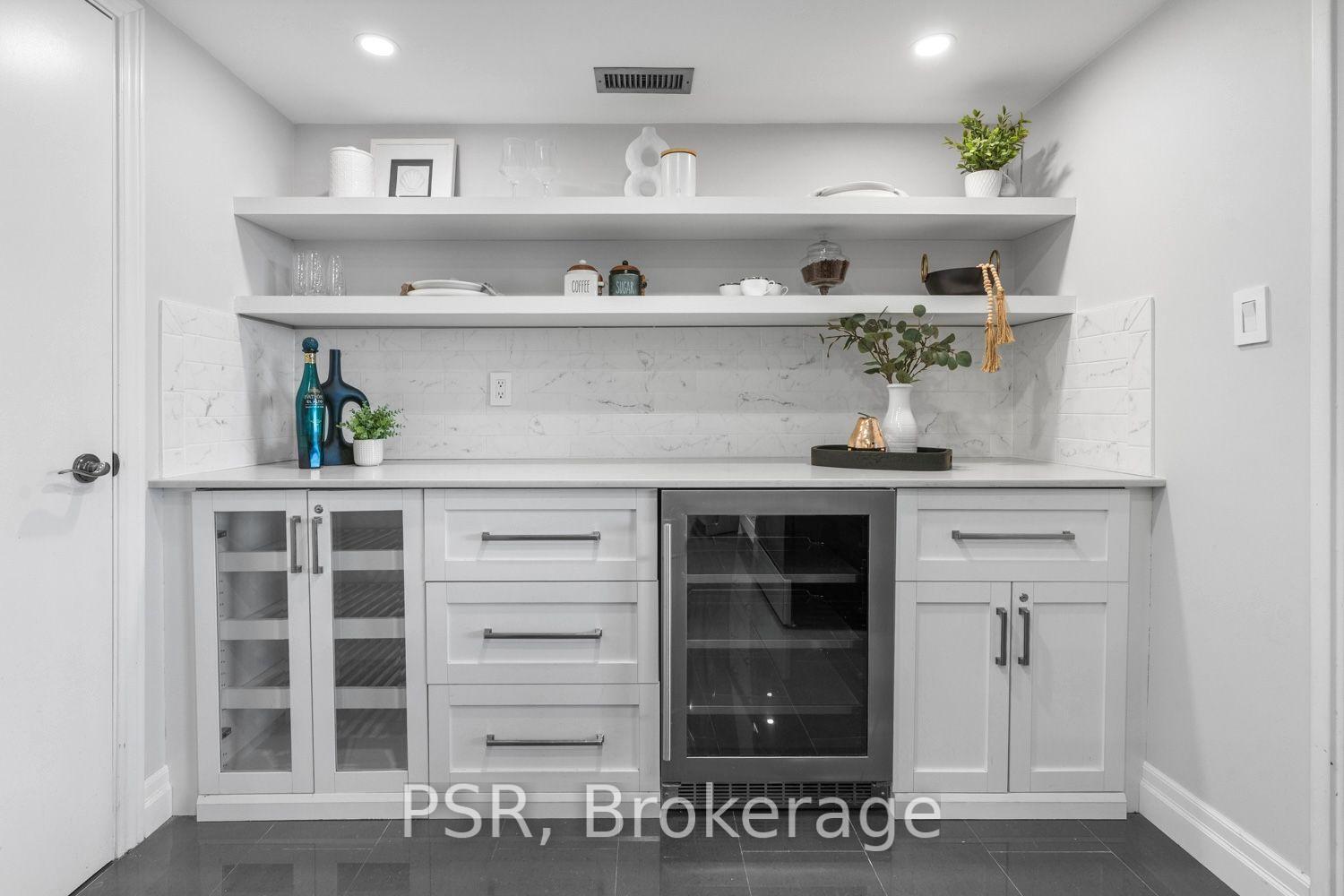 Photo 14 of Unit 1103, 30 Wellington Street E, Toronto, Church-Yonge Corridor — HOMEH
