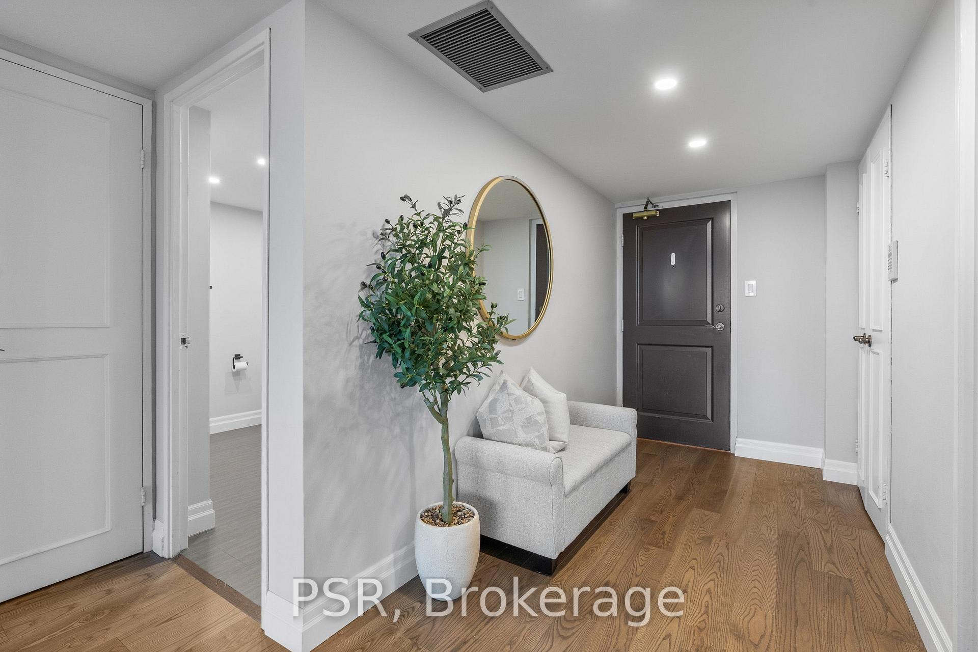 Photo 18 of Unit 1103, 30 Wellington Street E, Toronto, Church-Yonge Corridor — HOMEH