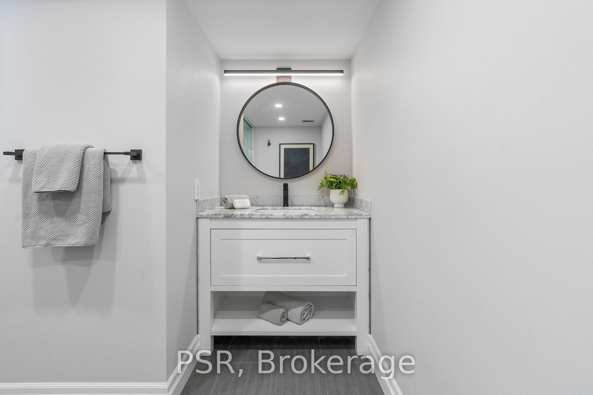 Photo 26 of Unit 1103, 30 Wellington Street E, Toronto, Church-Yonge Corridor — HOMEH