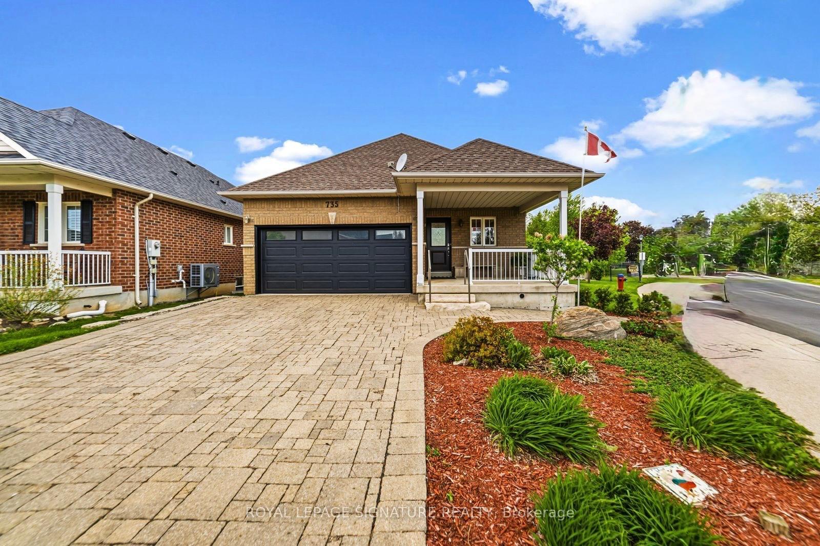 Photo of 735 Poplar Road