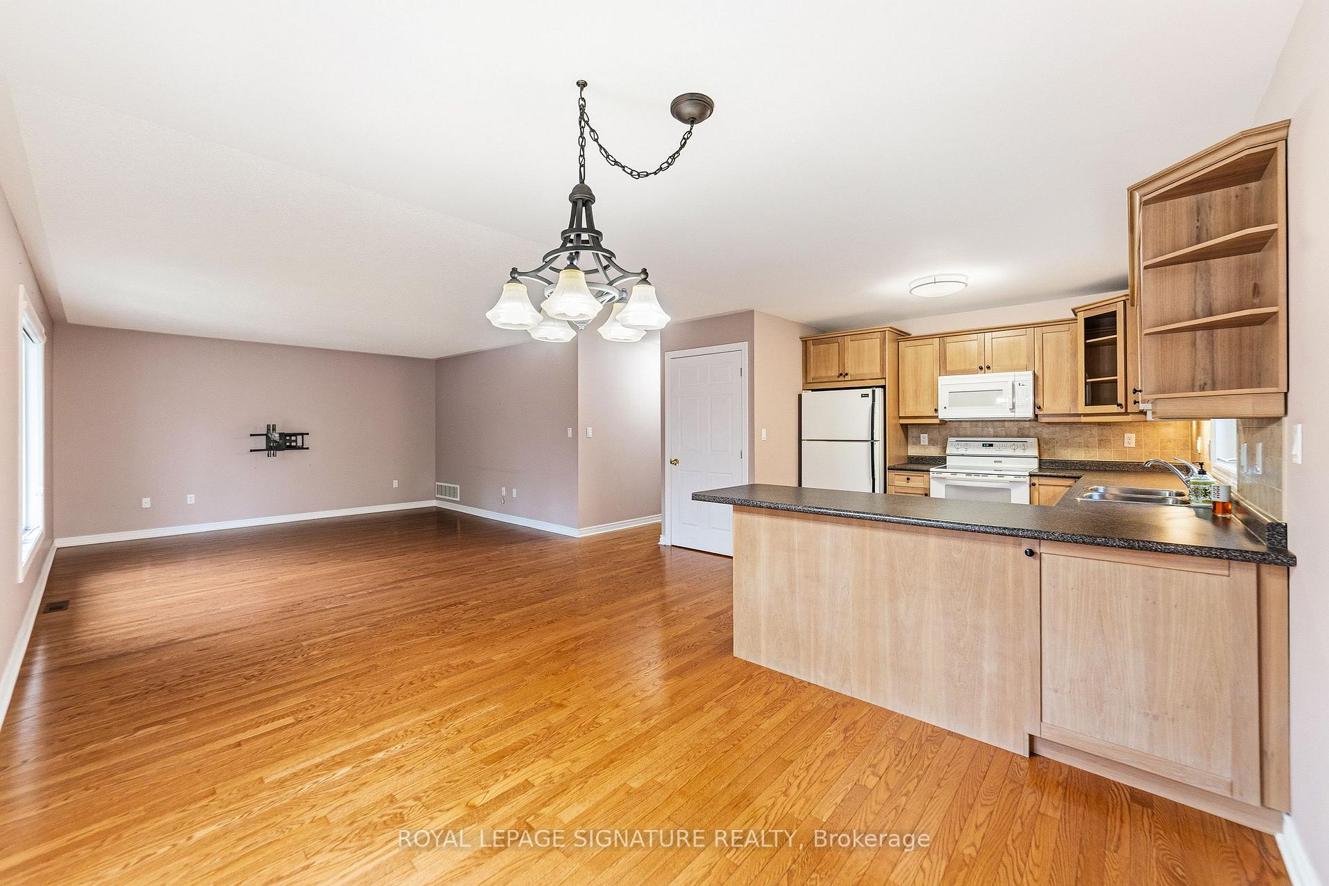 Photo 12 of 735 Poplar Road, Milton, Timberlea — HOMEH