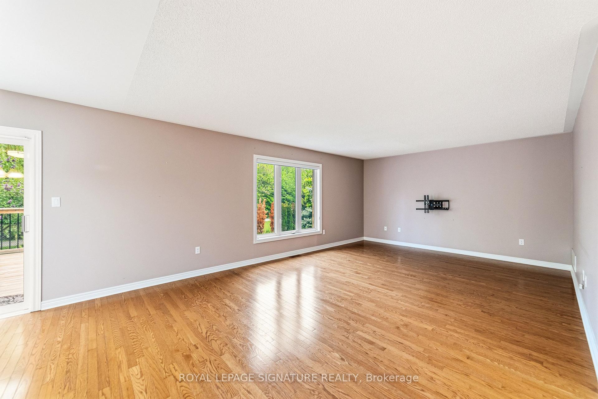 Photo 14 of 735 Poplar Road, Milton, Timberlea — HOMEH