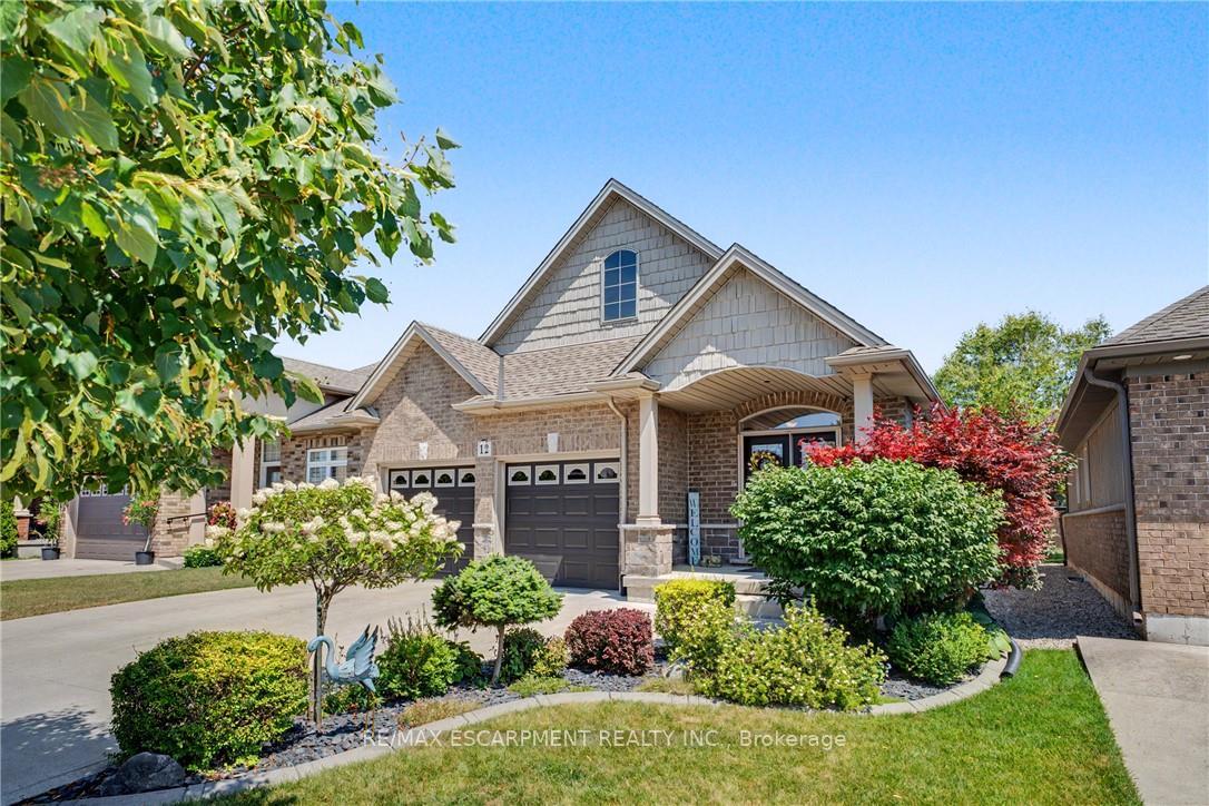 Photo 2 of 12 Silverwood Avenue, Welland, Coyle Creek — HOMEH