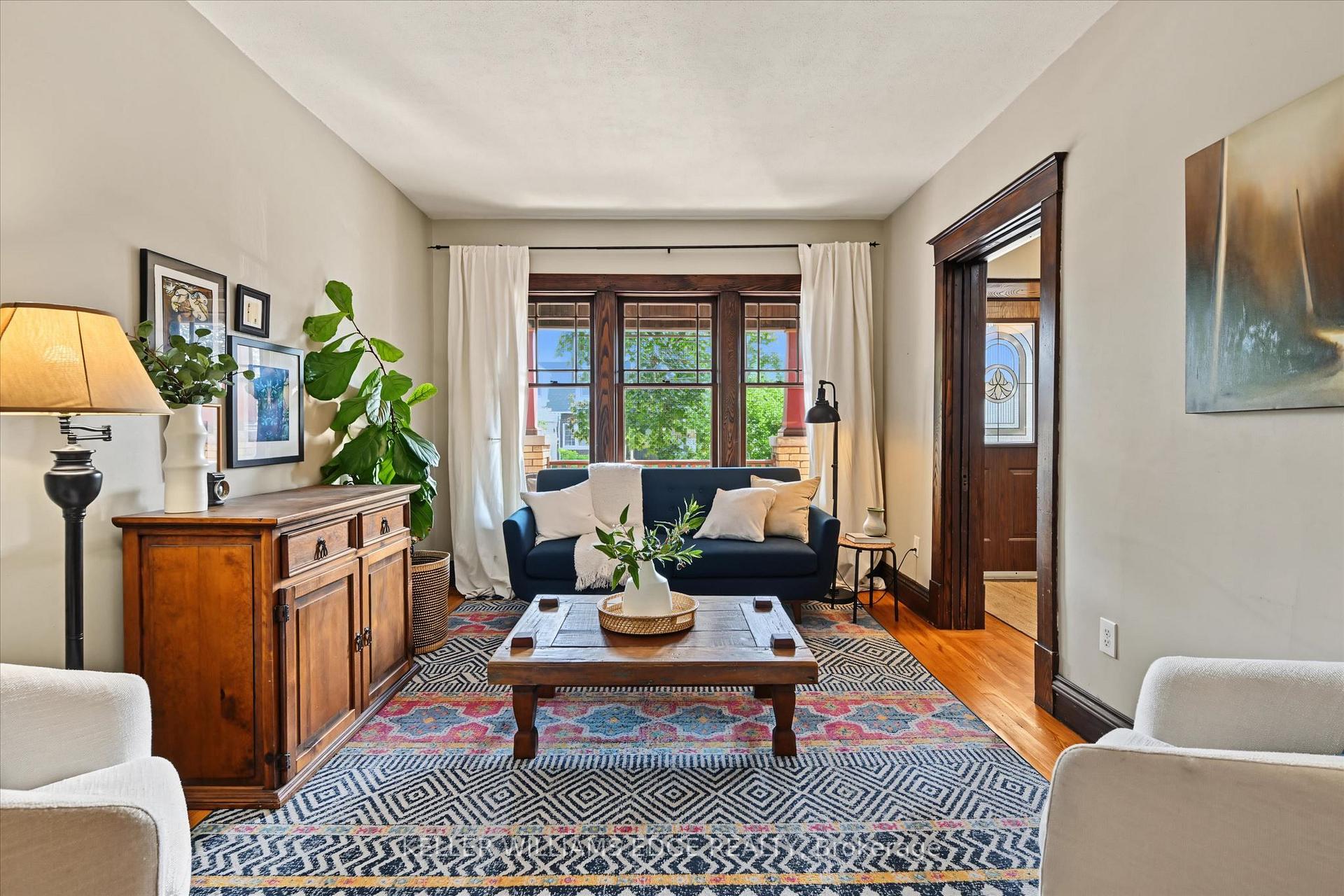 Photo 7 of 164 Balmoral Avenue S, Hamilton, Delta — HOMEH