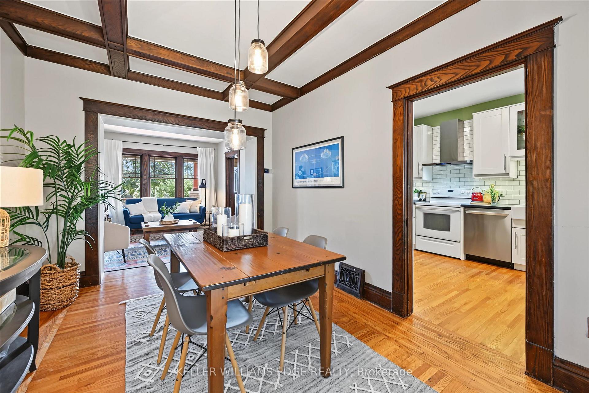 Photo 11 of 164 Balmoral Avenue S, Hamilton, Delta — HOMEH