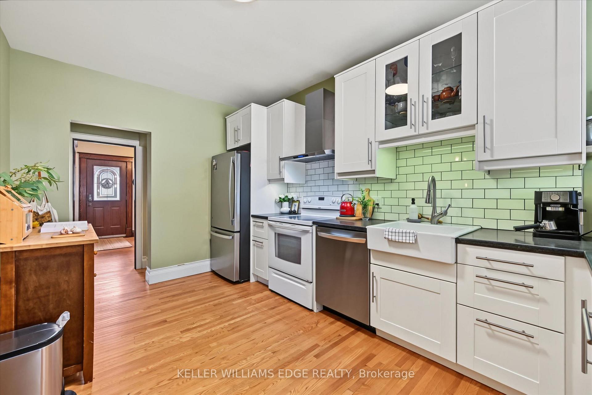 Photo 12 of 164 Balmoral Avenue S, Hamilton, Delta — HOMEH